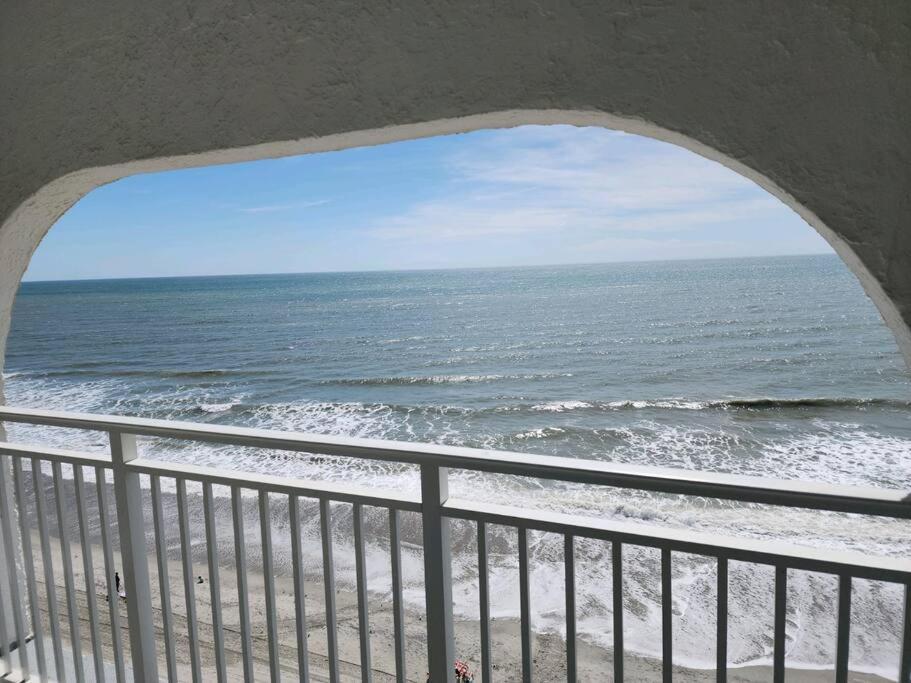Oceanfront Efficiency T1104 Apartment Myrtle Beach Exterior photo